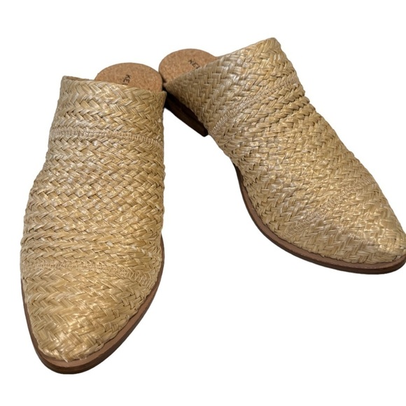 New! Kelsi Dagger Brooklyn Sail Raffia Mule In Beige - Picture 4 of 7